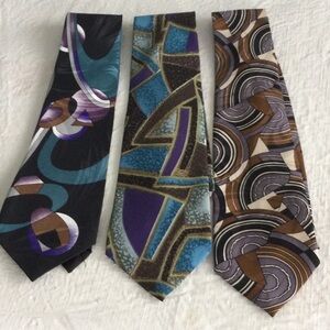 Mens 3 Ties 2 Dimoda and 1 Pierre Cardin all for $25.